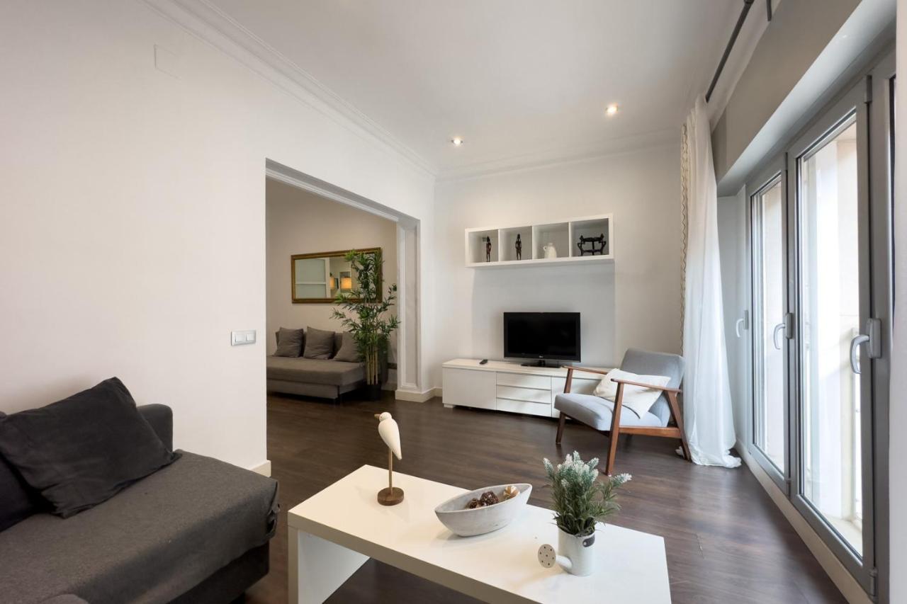 Key Sagrada Familia & Park Guell Apartment Barcelona Exterior photo