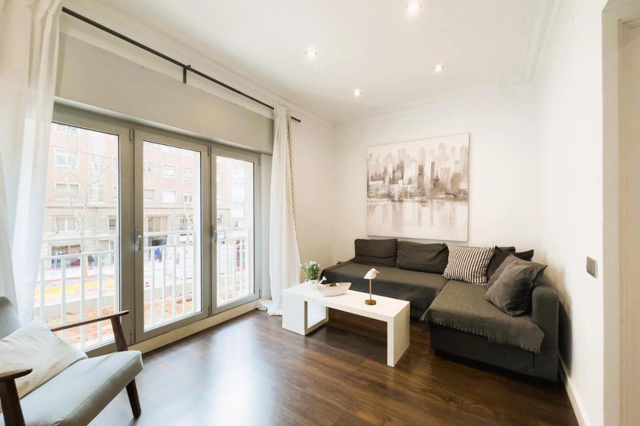 Key Sagrada Familia & Park Guell Apartment Barcelona Exterior photo
